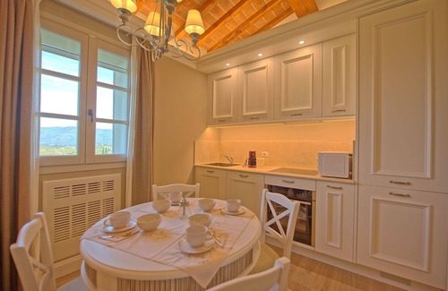 Vinci Apartment | Il Sole di Vino 3 - Apartment with pool