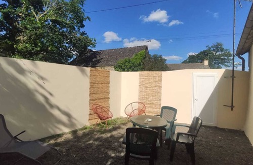 Saint-Vincent-sur-Oust House | Ile aux pies, little house