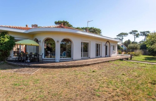 Labenne-Ocean House | Ile de France by Interhome