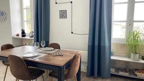 Saint-Martin-de-Re Apartment | Ile de Ré - Proche plage - Hammam - Sauna - Piscine - 4 personnes