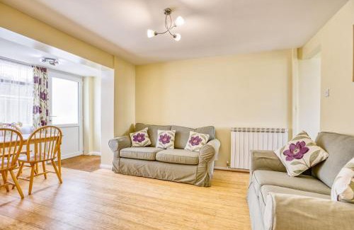 St. Peter Port Apartment | Ilex Lodge