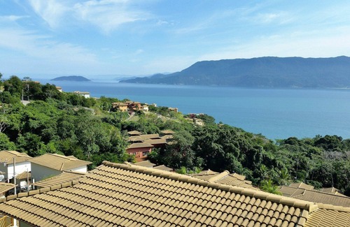 Veloso House | ILHABELA PRAIA DO CURRAL - Bungalow in a Paradisiac Condominium