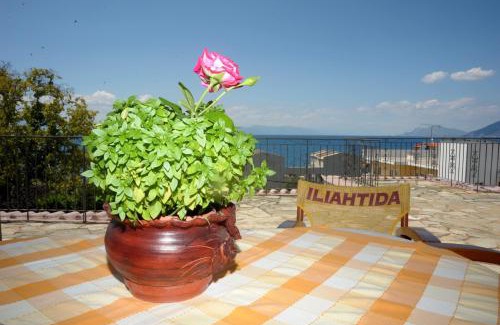 Rovies Apartment | Iliahtida Apartments