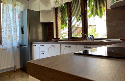 Kalofer House | Iliikova House