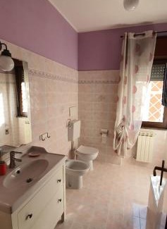 Borghesiana Apartment | ILIO e GIULIA APART 300 METERS FROM METRO STATION C
