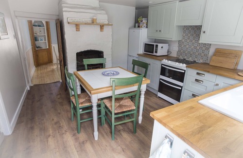 Sandwich House | Immaculate 5* Cape-Cod-inspired Spencer House