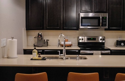 Troutman Park House | Immaculate and cozy townhome 8 mins. away from CSU
