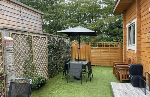 Allanfearn Ski Chalet | Immaculate Cabin 5 Mins to Inverness Dog Friendly