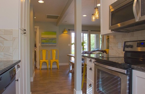 St. George Condo | Immaculate Completely Remodeled with Open Floor Plan, Beautiful Furnishings