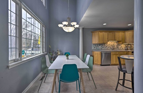 Miller Beach House | Immaculate Family Townhome - Walk to Beach!