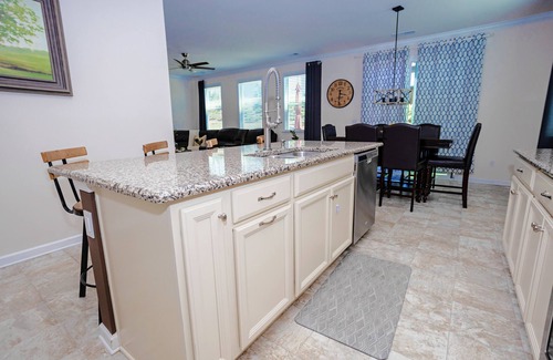 Bowling Green House | Immaculate home very spacious beautiful neighborhood.