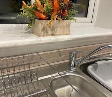 Doncaster House | Immaculate house in Doncaster 2