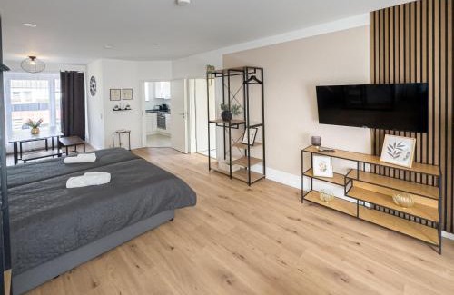 Burg-Grambke Apartment | ImmoStay G#1 Ferienhaus - Parken & WiFi, 2 Balkone und 2 Bäder,4K