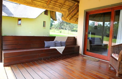 Krugersdorp Ski Chalet | Impangele Lodge Chalet 04 - Studio