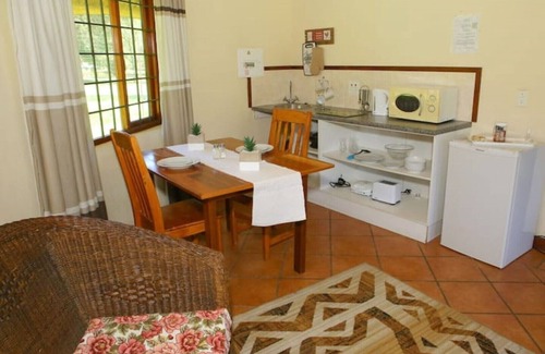 Krugersdorp Ski Chalet | Impangele Lodge Chalet 06 - Studio