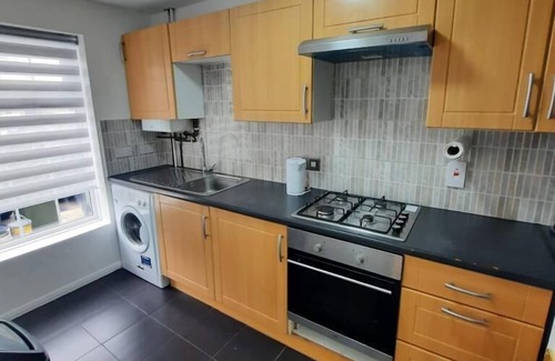 Thamesmead House | Impeccable 2-Bed House in Thamesmead London