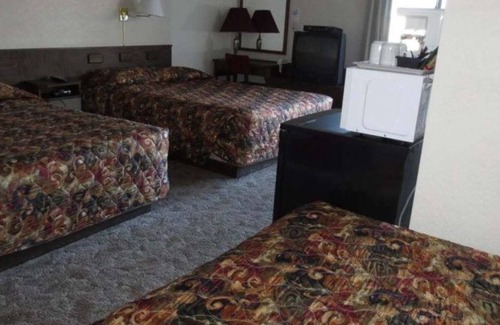 Grand Forks Hotel | Imperial Motel