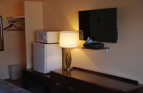 Cortland Hotel | Imperial Motel