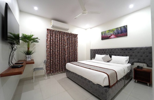 Gachibowli Hotel | Imperial Suites Inn