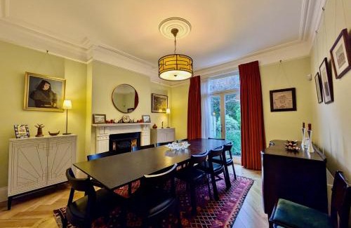 Streatham Hill House | Impressive 5BR family home in Leafy