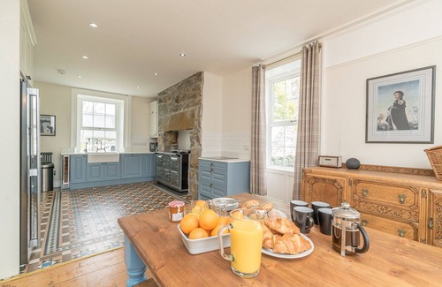 Trawsfynydd Cottage | Impressive Property At The Foot Of The Rhinog Mountains | Rheithordy