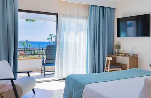 Motril Resort | Impressive Playa Granada Golf