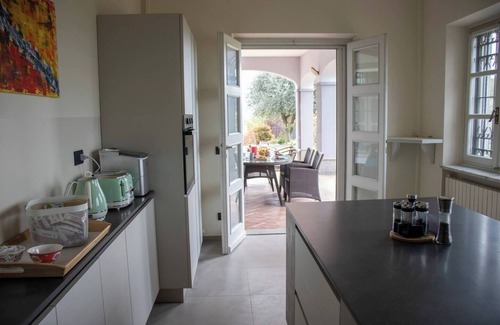 Govone Villa | Impressive: Villa Magna with pool and park - Langhe wine region