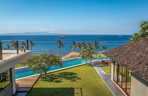 Manggis Villa | In 1 word: WOW! Unique, Breathtaking and Luxury!