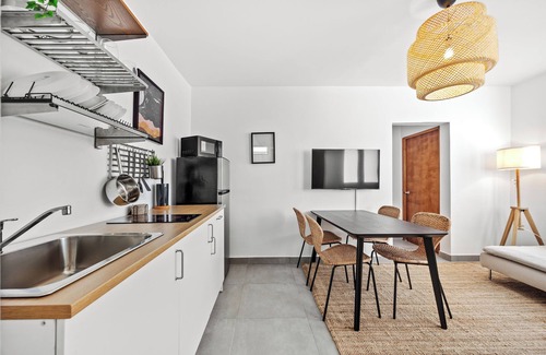 Condado Apartment | In Condado | 2 Blocks From The Beach | Near Nice Restaurants & Bars