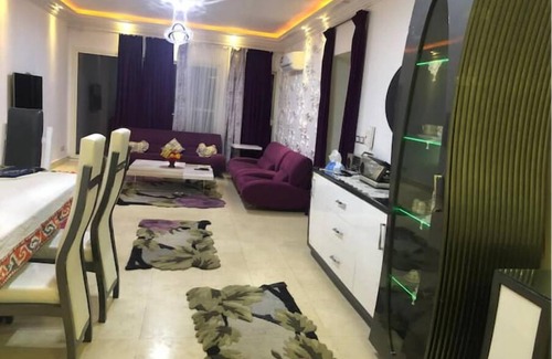 Zamalek Apartment | In Dreamland Classy, Sunny, Quiet and very Safe