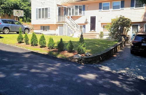 Saugus House | In-law, shower tub, a/c, kitchen,