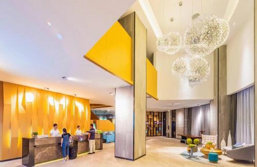 Duanzhou Qu Hotel | In Now Panorama Hotel - Seven Star Cave East Gate