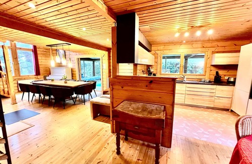Penvenan Villa | In Port Blanc, Large and warm wooden house covered swimming pool