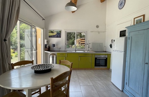 La Bouilladisse House | In Provence, a natural, peaceful setting. Swimming pool in July/August/September