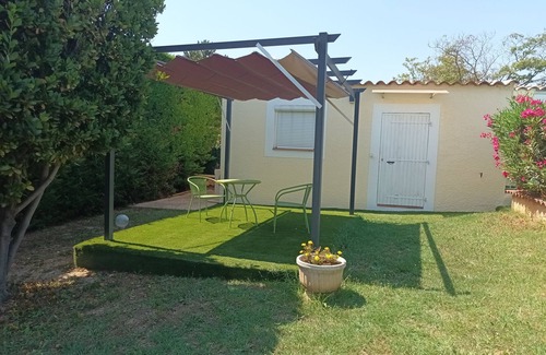 Rognac Apartment | In Provence, beautiful independent studio, fully equipped