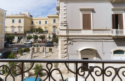 Trani Apartment | In Rada Room Ponente