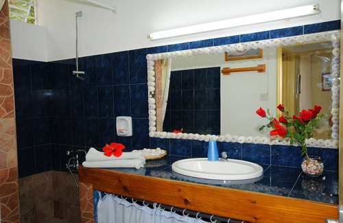 Oyster Bay House | In Rodrigues, beautiful little house with magnificent sea view and pool