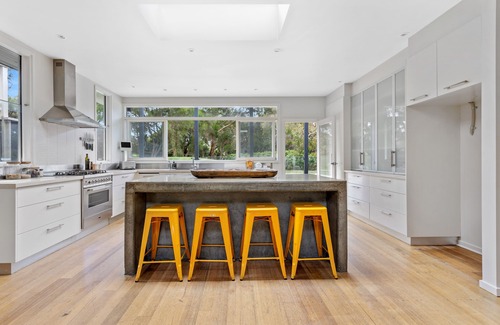 Shoreham House | In Shoreham, stunning Beach House, 5min walk to beach, huge capacity, sleeps 16