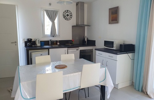 Saint-Aygulf Villa | In St Aygulf, recent air-conditioned villa, detached, 2 rooms and enclosed parking space