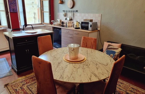 Consiglio di Rumo Apartment | In the ancient Enderling Del Però Palace: