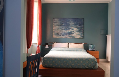 Arenella Bed & Breakfast | In the center of the Vomero elegant and quiet accommodation
