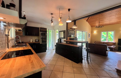 Saint-Barthelemy House | In the countryside near the beach
