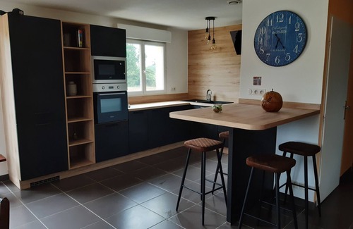 Pouillon Apartment | In the countryside, 4-bedroom apartment with swimming pool