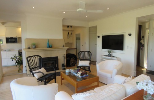 Red Hill South House | In the heart of Red Hill charm, fabulous refurbished weatherboard cottage