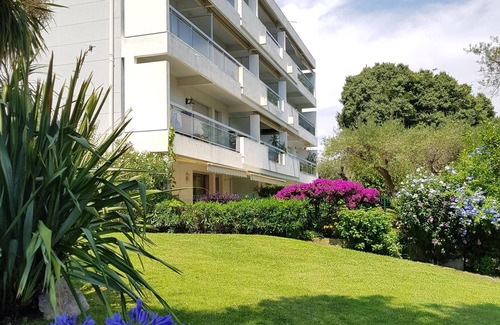 Cap-d'Antibes Apartment | IN THE HEART OF CAP D'ANTIBES Near the Garoupe beaches