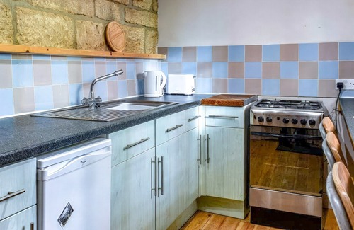 Robin Hood's Bay Cottage | In the heart of Robin Hood’s Bay, this little cottage is sure to capture your heart.