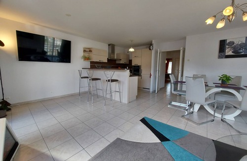 Saint-Jorioz Apartment | In the heart of St Jorioz, spacious apartment with terrace and mountain view