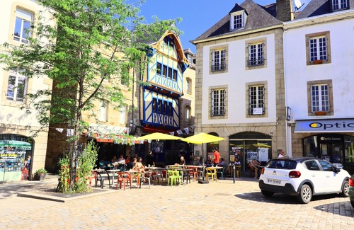 Lannion House | In the heart of the historic district