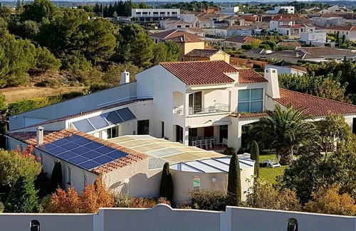 Les Amarats Villa | in the heart of the Parc de la Campane 15, 20 minutes from the beaches