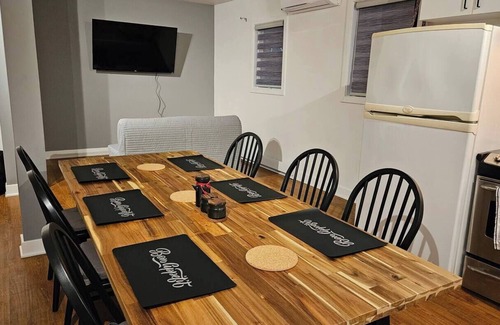 Rawdon Apartment | In the heart of the Village - Apartment #1